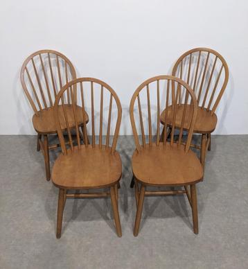 Set van 4 barstoelen.  beschikbaar voor biedingen