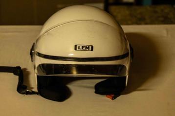 Helm beschikbaar voor biedingen