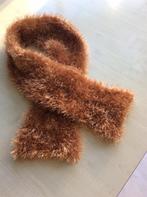 Nieuw, met de hand gebreid fluffy sjaaltje., Hobby en Vrije tijd, Breien en Haken, Ophalen of Verzenden, Nieuw, Breien, Naald
