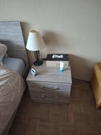 eetkamer met tafel en 4 stoelen barkast en wandkast, Huis en Inrichting, Ophalen, Zo goed als nieuw