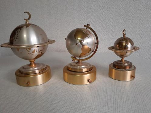 Vintage set wereldbollen met muziek, Antiek en Kunst, Antiek | Woonaccessoires, Ophalen