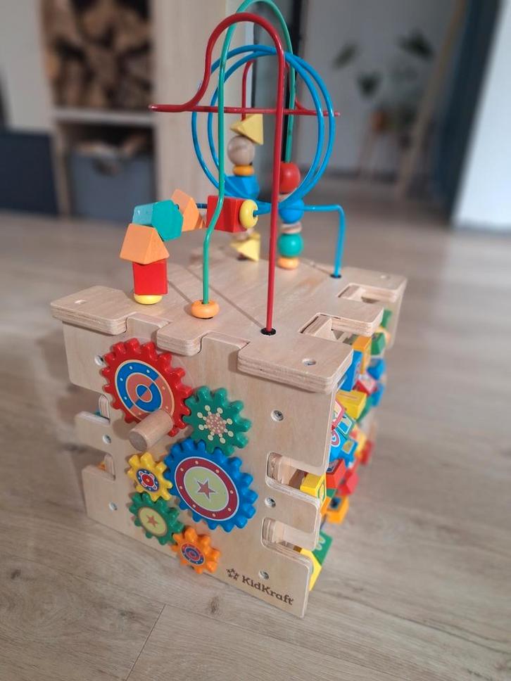 Kidkraft activiteitenkubus motoriekkubus, Kinderen en Baby's, Speelgoed | Houten speelgoed, Zo goed als nieuw, Ophalen of Verzenden