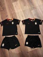 2 Maillots Galatasaray taille enfant, Comme neuf