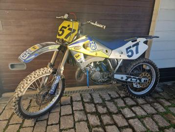 Husqvarna CR125 fullcross, bouwjaar 2000, te koop disponible aux enchères