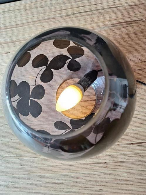 Decoratieve lamp, Huis en Inrichting, Lampen | Tafellampen, Gebruikt, Minder dan 50 cm, Glas, Ophalen of Verzenden