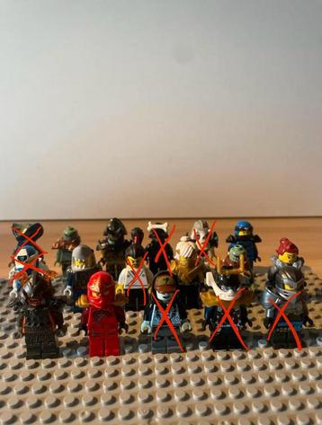 17 Lego Ninjago Minifiguren Lot beschikbaar voor biedingen