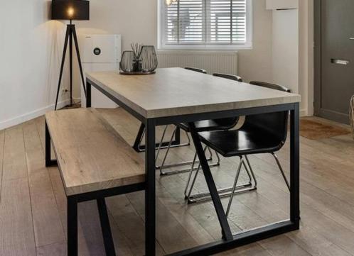 Eikenhouten tafel met bank en Bernhard stoelen, Huis en Inrichting, Tafels | Eettafels, Zo goed als nieuw, 50 tot 100 cm, 150 tot 200 cm