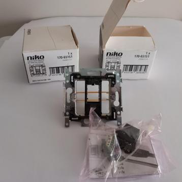 Niko 170-65151 - 1 RJ45-aansluiting UTP Cat. 5E beschikbaar voor biedingen