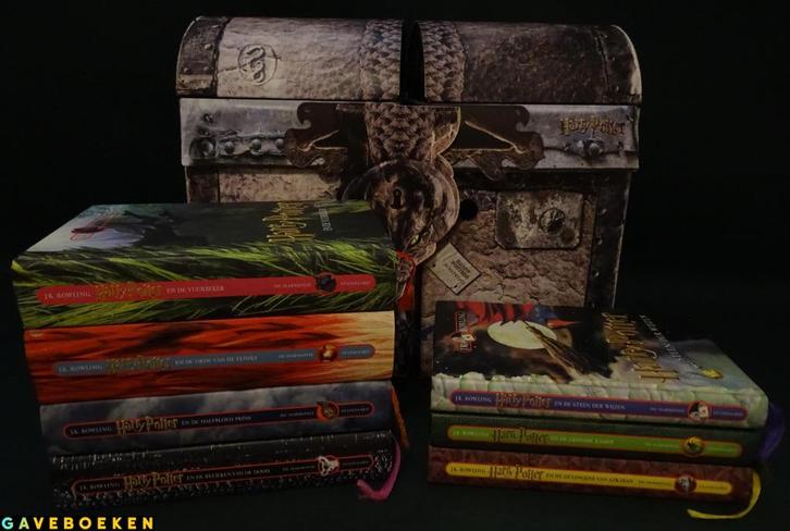 Harry Potter Schatkluis - J.K Rowling - De Harmonie 7x HC, Boeken, Fantasy, Gelezen, Ophalen of Verzenden