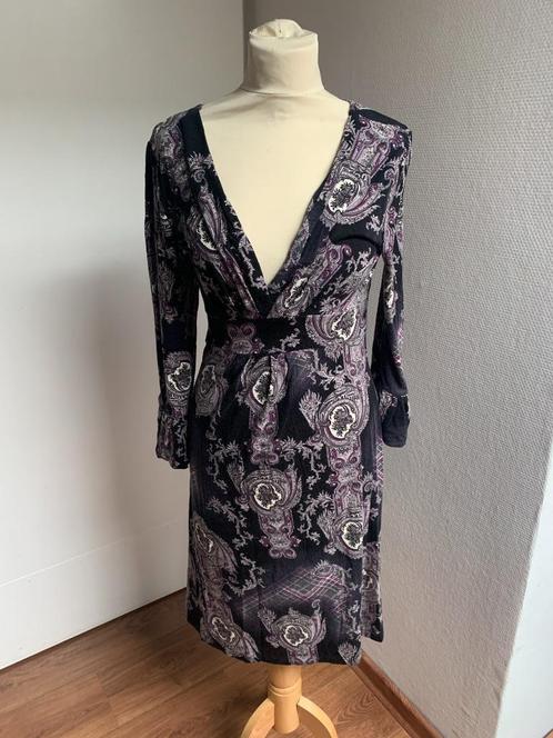 Zwart paarse dames jurk van K-Design maat L, Kleding | Dames, Jurken, Zo goed als nieuw, Maat 42/44 (L), Zwart, Boven de knie