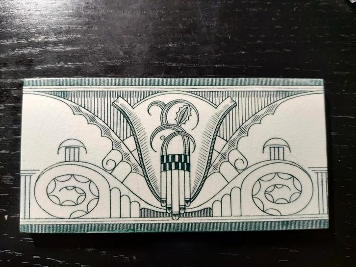 Carreau 15x7,5 cm - Gilliot & Cie, Hemiksem. Style Art Déco., Antiquités & Art, Antiquités | Céramique & Poterie, Enlèvement