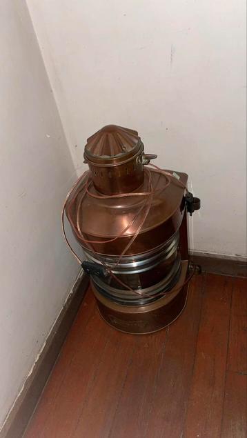 Lamp uit echte oude boot (antiek), Enlèvement