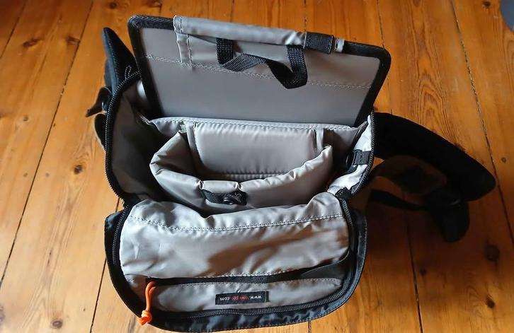 Sac LowPro guide-nature, Audio, Tv en Foto, Foto | Cameratassen, Zo goed als nieuw, Heuptas, Lowepro, Ophalen