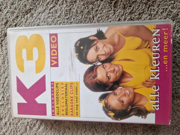 K3 Alle Kleuren...en meer! VHS, Cd's en Dvd's, VHS | Kinderen en Jeugd, Zo goed als nieuw, Kinderprogramma's en -films, Overige typen