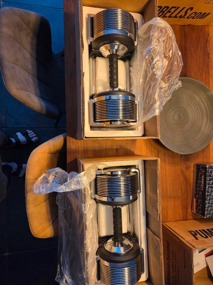 Pumpbells 2x 28kg nieuwstaat, Sports & Fitness, Appareils de fitness, Enlèvement