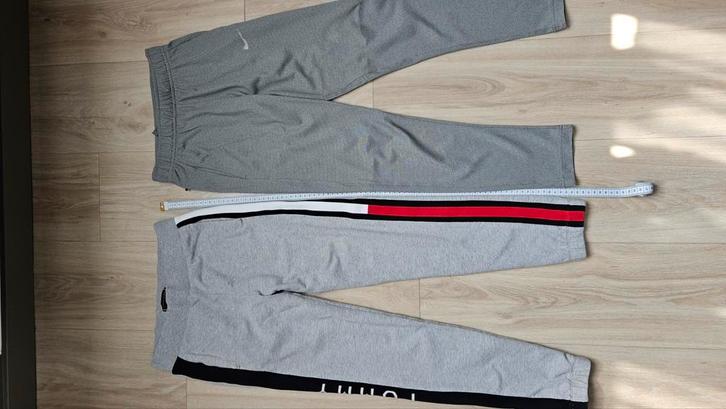 Tommy Hilfiger & Nike sportbroeken dragmaat 9-10j, Kinderen en Baby's, Kinderkleding | Maat 110, Gebruikt, Jongen, Broek, Ophalen of Verzenden