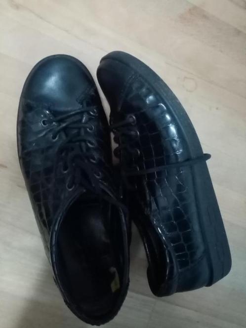 ECCO zwart sneakers mocassins veterschoenen + borstel , 40, Kleding | Dames, Schoenen, Zo goed als nieuw, Sneakers, Zwart, Ophalen of Verzenden