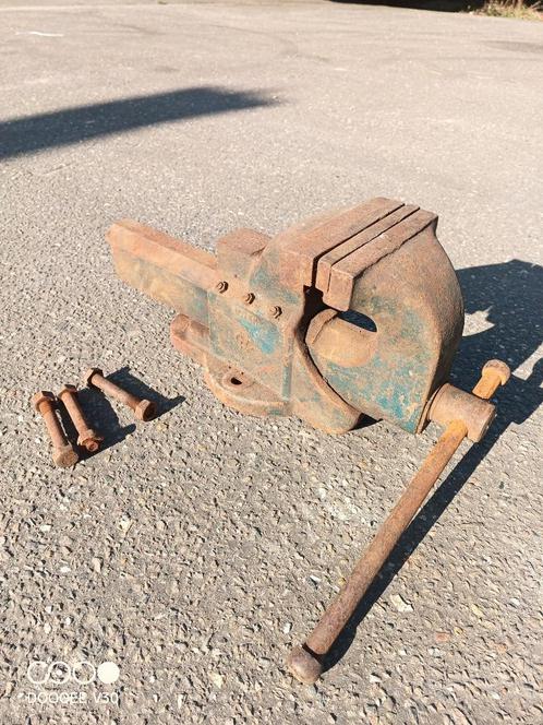 Bankschroef smeedstaal 18 cm, Doe-het-zelf en Bouw, Werkbanken, Gebruikt, Minder dan 70 cm, Bankschroef, Ophalen