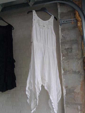Witte jurk maat M beschikbaar voor biedingen