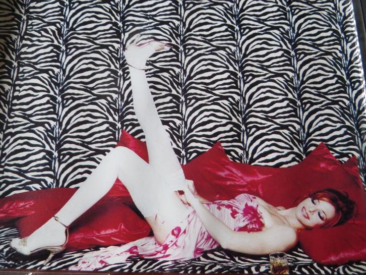 MYLENE FARMER - DOUBLE CD - LES MOTS (BEST OF), CD & DVD, CD | Francophone, Comme neuf, Envoi