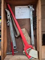 Clef à sangle, Enlèvement