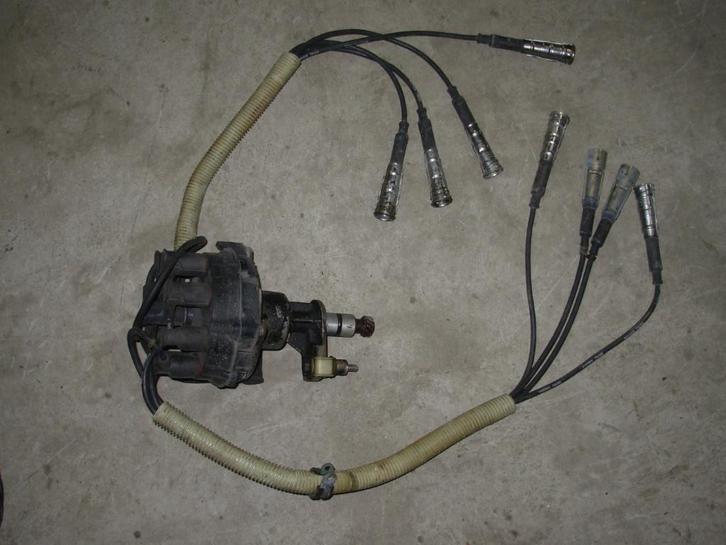 Mercedes 560 W126 stroomverdeler met kap en kabels, Auto-onderdelen, Motor en Toebehoren, Mercedes-Benz, Oldtimer onderdelen, Gebruikt