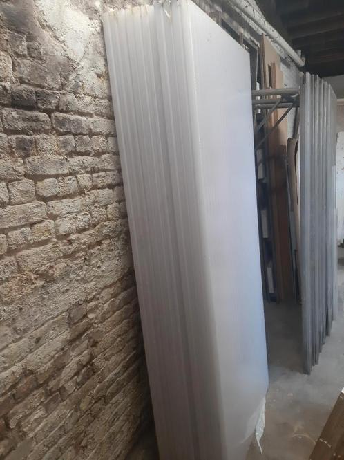 Lot de 11 panneaux translucides en polycarbonate, Doe-het-zelf en Bouw, Isolatie en Afdichting, Zo goed als nieuw, Ophalen