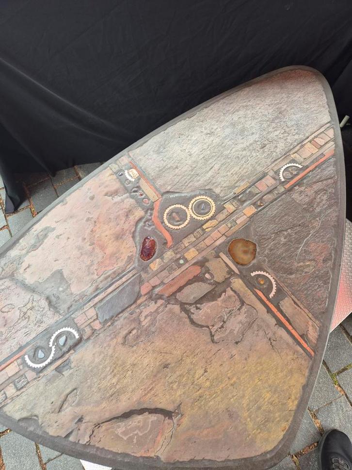 Table sculptée originale de l'artiste Addie Stam, Antiquités & Art, Art | Objets design, Enlèvement ou Envoi