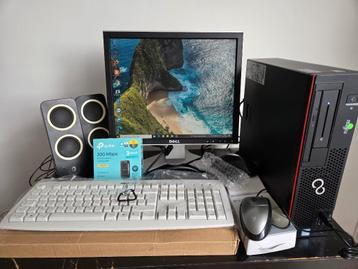 Fujitsu i5-6500 desktopcomputer met muis en toetsenbord beschikbaar voor biedingen