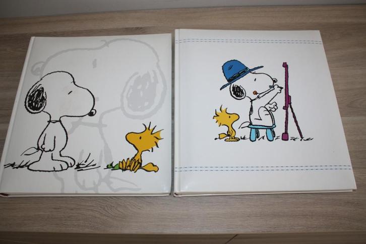 2x Snoopy foto boeken , Henzo , goede staat niet gebruikt, Verzamelen, Film en Tv, Gebruikt, Tv, Gebruiksvoorwerp, Ophalen of Verzenden