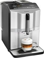 SIEMENS EQ300. Koffiemachine met koffiebonen, Elektronische apparatuur, Koffiezetapparaten, Ophalen, Afneembaar waterreservoir