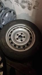 Mercedes-Benz vito 2stuks stale velg met banden 195/65R16, Auto-onderdelen, Banden en Velgen, Banden en Velgen, 16 inch, Gebruikt