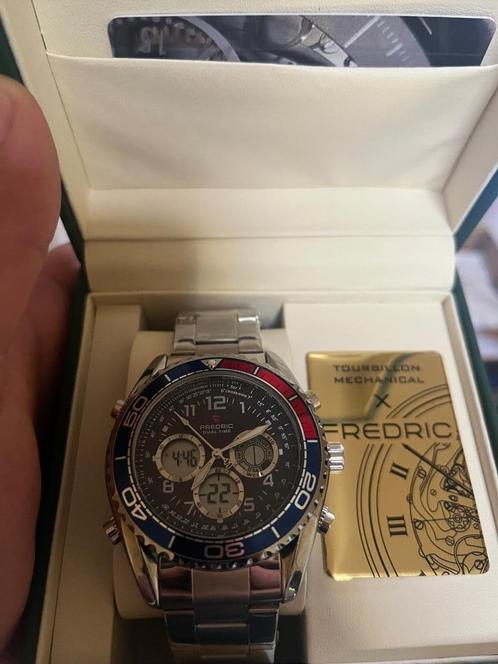 Horloge, Handtassen en Accessoires, Horloges | Heren, Zo goed als nieuw, Polshorloge, Overige merken, Staal, Staal, Verzenden