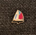 PIN - DINARD - FRANCE - FRANKRIJK - VOILIER - ZEILBOOT, Collections, Utilisé, Envoi, Ville ou Campagne, Insigne ou Pin's