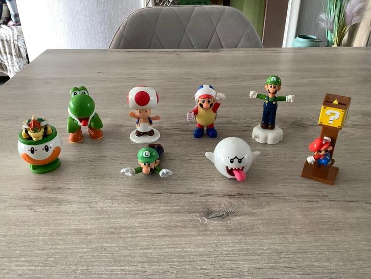 Supermario verschillende plastic characters (4-8 cm), Verzamelen, Poppetjes en Figuurtjes, Zo goed als nieuw, Ophalen of Verzenden