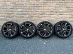 BANDEN EN VELGEN MERCEDES CLASSE E / 245 45 R 19 / PIRELLI, Auto-onderdelen, 19 inch, Banden en Velgen, Ophalen of Verzenden, All Season