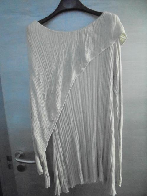 Mooie vintage parelgrijze tuniek van KAAT TILLEY maat s, Kleding | Dames, Blouses en Tunieken, Zo goed als nieuw, Maat 36 (S)