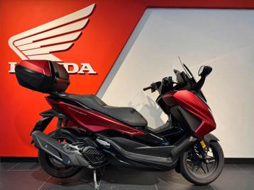 Honda Forza125 NSS125 (bj 2021), Motoren, Motoren | Honda, Scooter, Bedrijf, 125 cc, 11 kW of minder