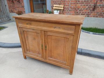 Belle commode en chene beschikbaar voor biedingen