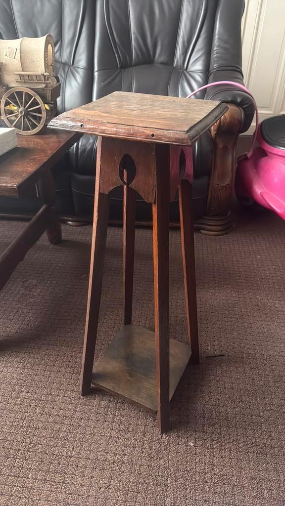 Houten bijzettafeltje / plantentafel – vintage stijl, Antiquités & Art, Antiquités | Meubles | Tables, Enlèvement