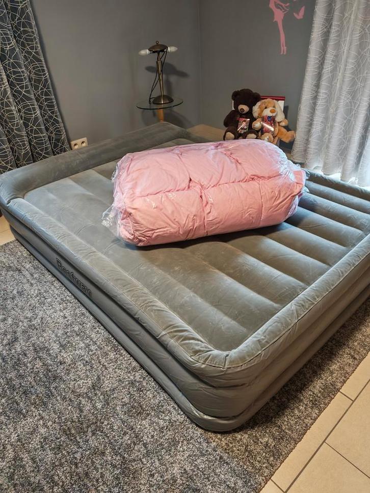 Matelas gonflable BESTWAY confort avec pompe incorporer, Maison & Meubles, Chambre à coucher | Matelas & Sommiers, Matelas, Deux personnes
