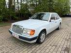 Mercedes-Benz E200 Oldtimer w124, Autos, Mercedes-Benz, 5 portes, Automatique, Carnet d'entretien, Achat