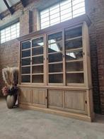 Eiken buffetkast/vitrinekast GRATIS LEVERING