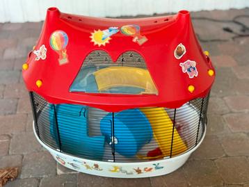 Hamsterkooi circus beschikbaar voor biedingen