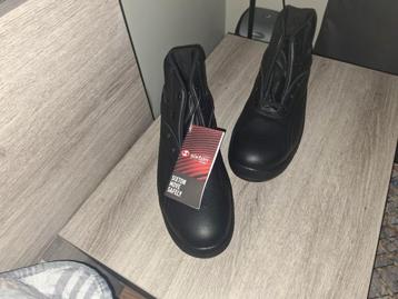 Chaussure de sécurité  beschikbaar voor biedingen