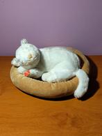 Chat dormant dans son panier (bruit de ronronnement) +-24cm, Enlèvement, Comme neuf, Chat