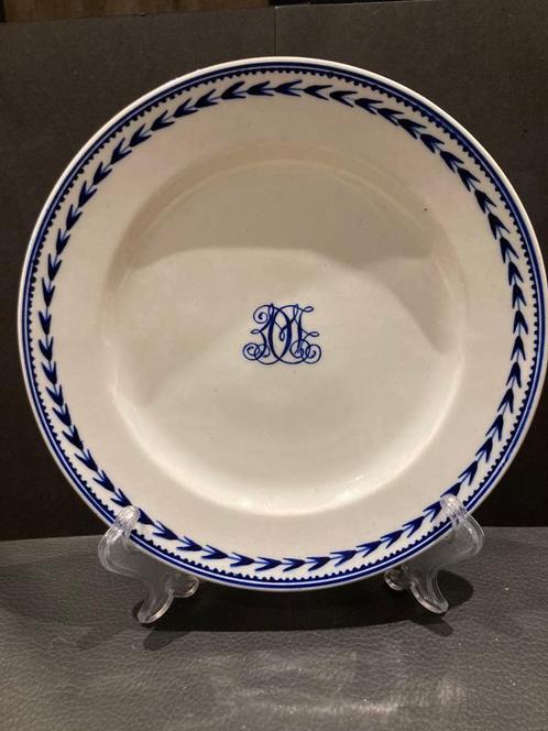 Porcelaine de Tournai assiette monogrammée 19ème, Antiquités & Art, Antiquités | Porcelaine, Enlèvement ou Envoi