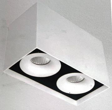 Opbouwblokje met uitsparingen voor spots - LED Spots - Wit beschikbaar voor biedingen