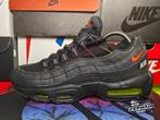 Nike Air Max 95 'Black/Volt' EU43 2021, Zwart, Nike, Ophalen of Verzenden, Sneakers