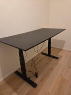 Standing desk, Huis en Inrichting, Bureaus, Ophalen, Elektrisch, Zo goed als nieuw, Bureau